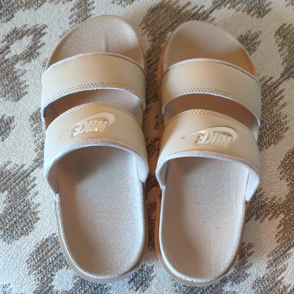 Nike Offcourt Duo Women's Slide Sandals